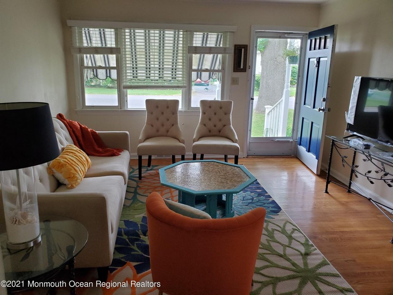 5 Calvert Ave Unit B #B - Photo 3 of 12