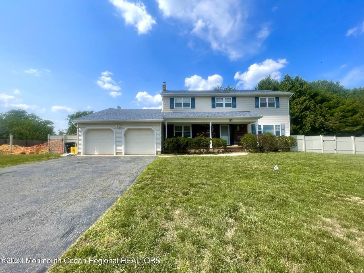 87 Cooper Ave - Photo 2 of 32