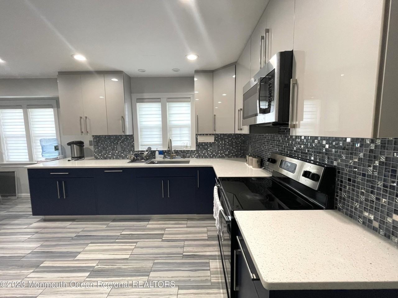 87 Cooper Ave - Photo 4 of 32