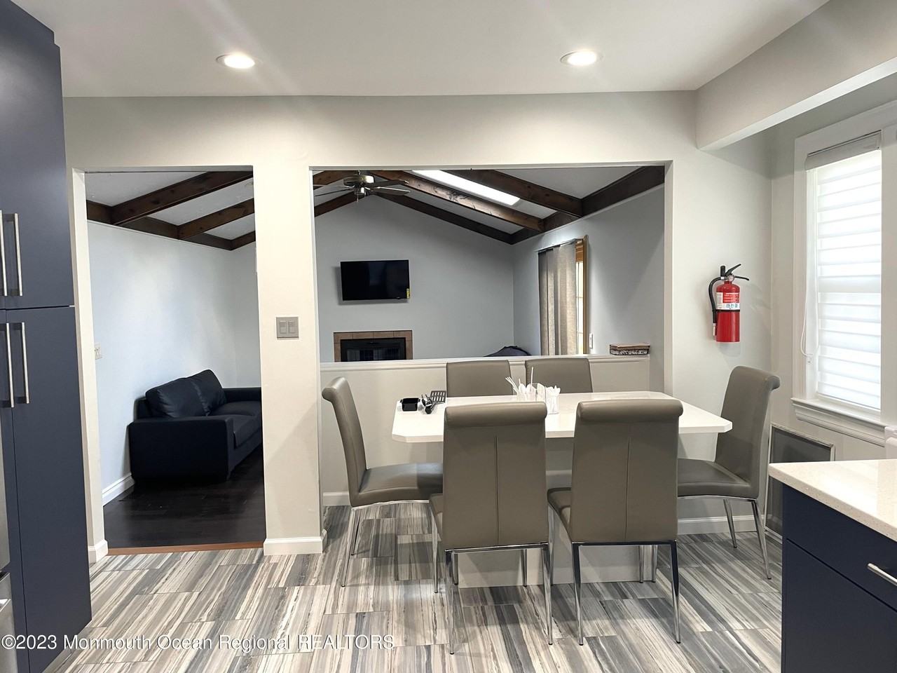 87 Cooper Ave - Photo 6 of 32