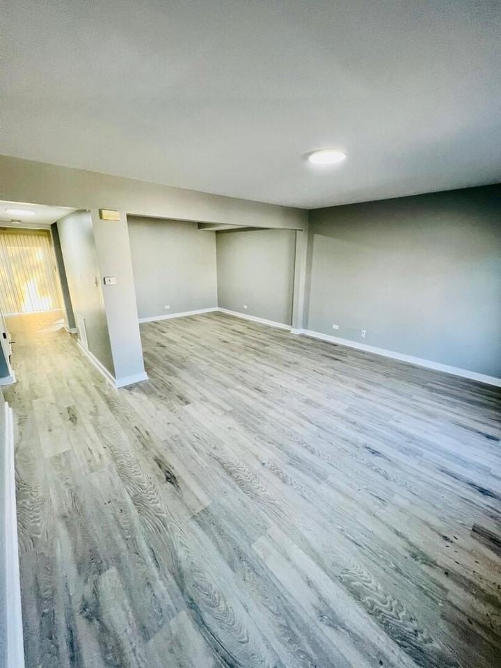 2021 Farnham Ct - Photo 3 of 16