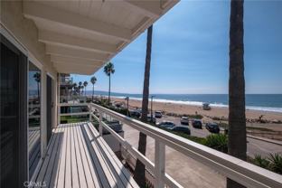 4416 The Strand #B - Photo 1 of 1
