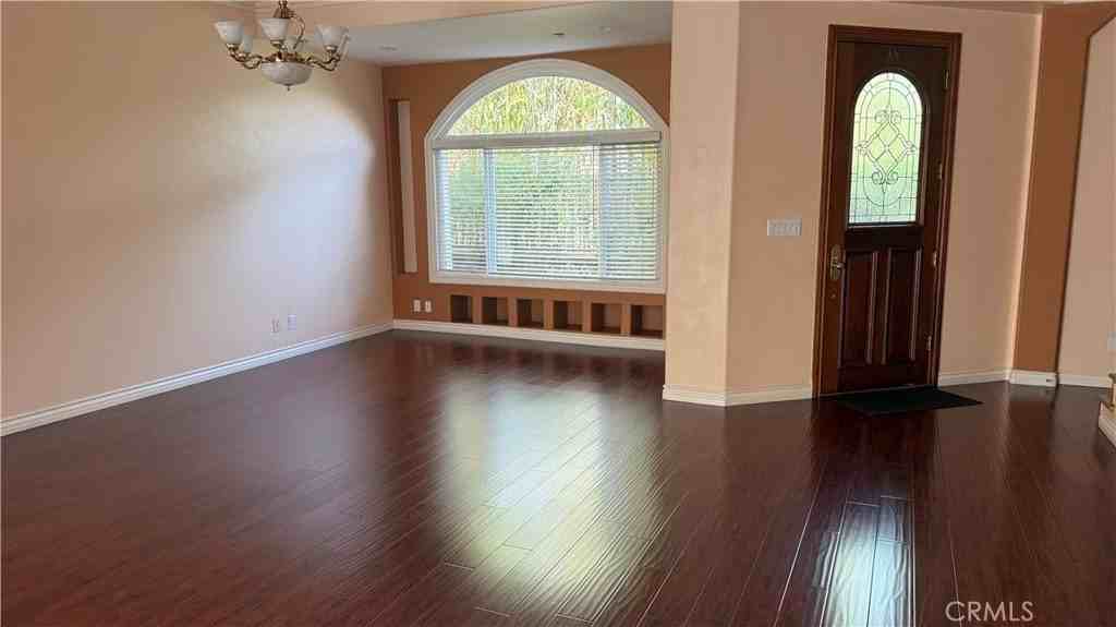 9516 Lucerne Ave #5 - Photo 6 of 25