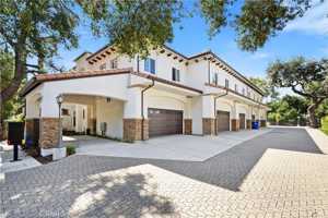 featured image of 3236 Royal Oaks Dr #2