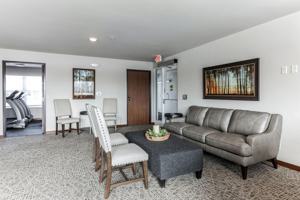 featured image of 1350 Hogan St