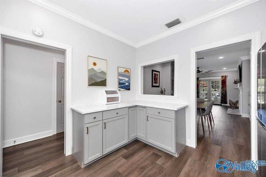 4770 Whitesburg Dr Sw #302 - Photo 5 of 17