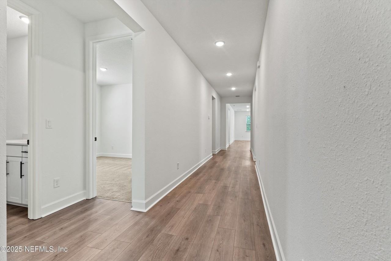 968 Lightsey Crossing Ln - Photo 3 of 33