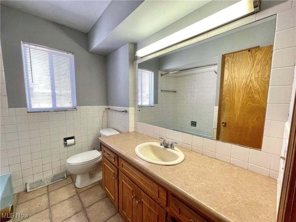 1858-1856 Cromwell Dr Unit 1856 #1856 - Photo 5 of 12