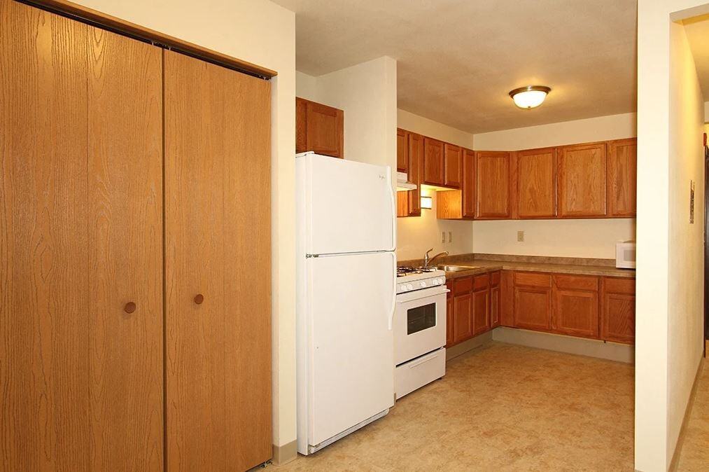 Florist Gardens - Photo 3 of 11