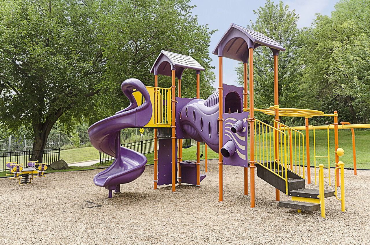 Fox River Townhomes - Photo 5 of 22