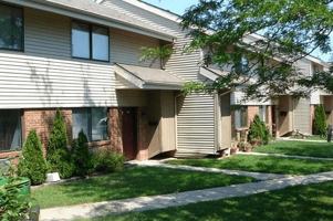 featured image of 432 N Highland Ave