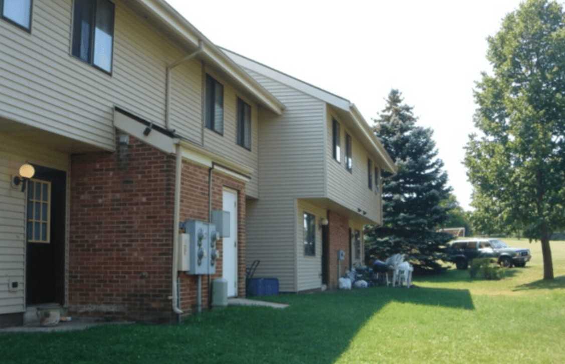 Hawthorne - Photo 2 of 11