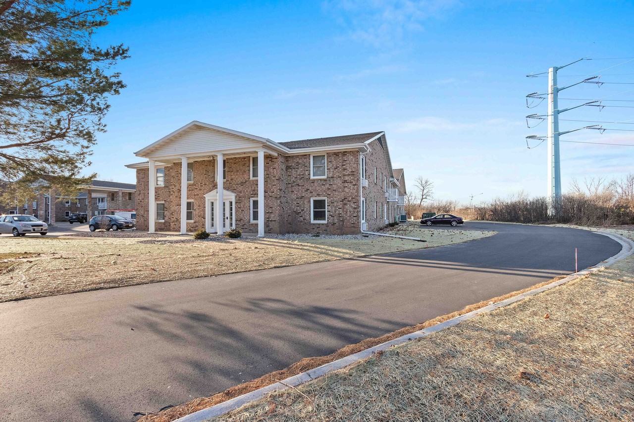 Oak Meadow - Photo 5 of 48