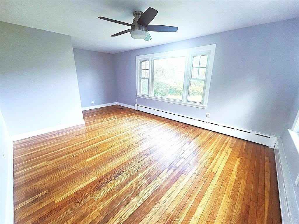 268 Green St - Photo 4 of 11