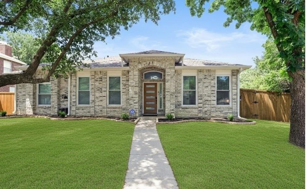 1531 Home Park Dr - Photo 7 of 40