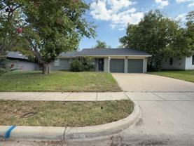 3316 Shorewood Dr - Photo 1 of 1