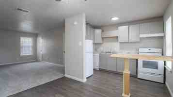 featured image of 3201 Eden St