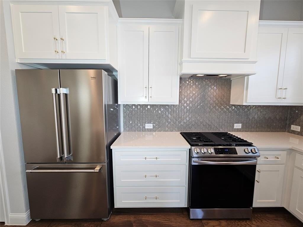 6312 Oakbend Cir - Photo 6 of 32