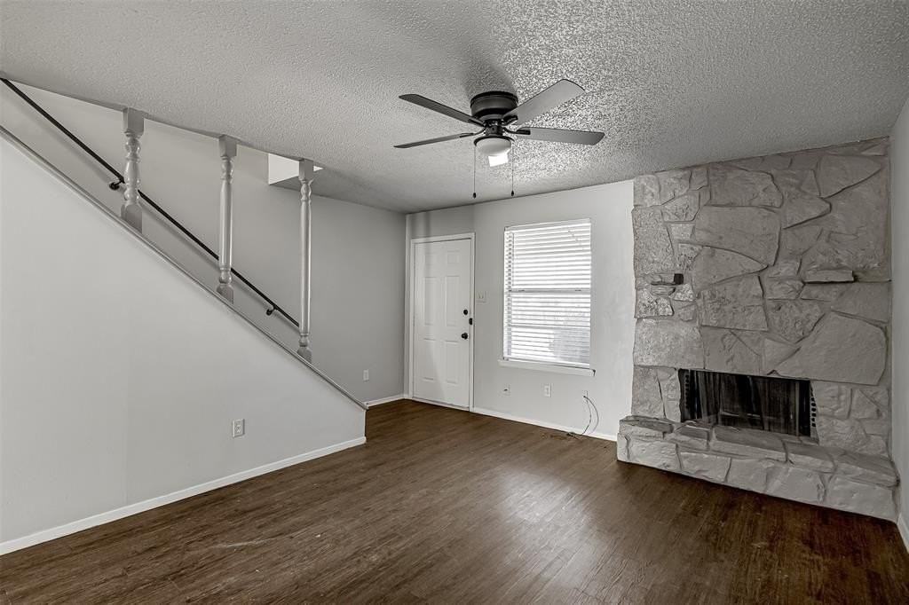 1403 Courtney Pl #D - Photo 5 of 19