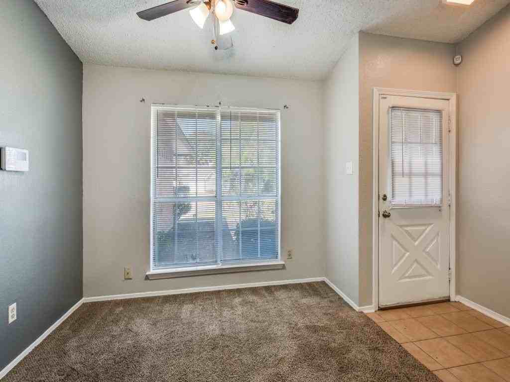 1404 Legget St - Photo 3 of 25