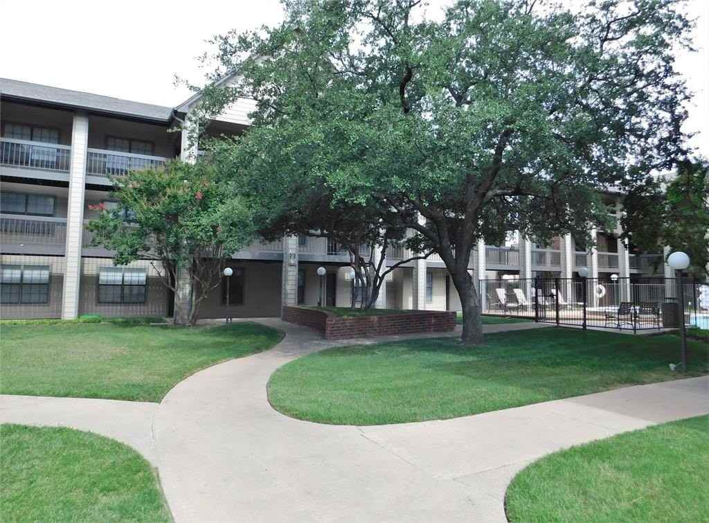 218 N Texas Blvd #311 - Photo 2 of 21