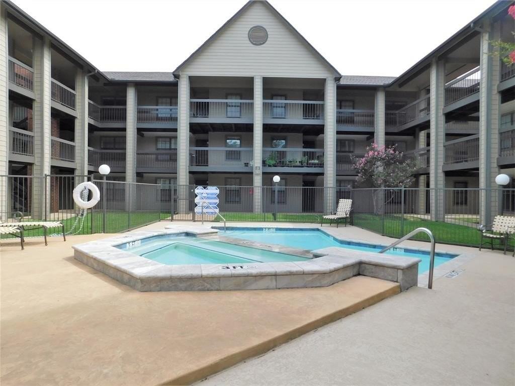 218 N Texas Blvd #311 - Photo 4 of 21