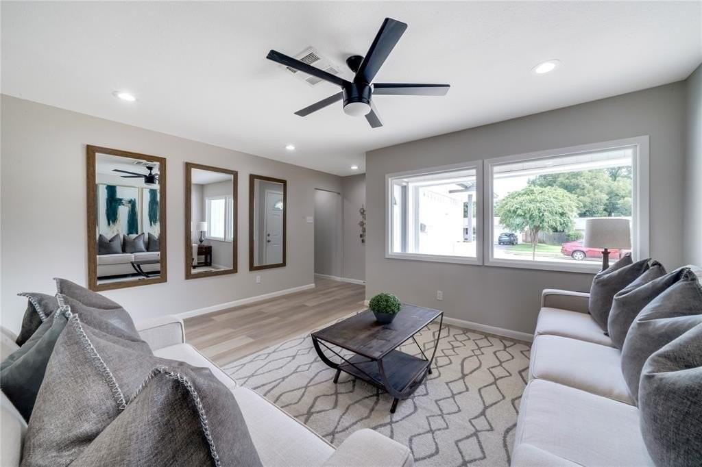 11341 Carissa Dr - Photo 6 of 30