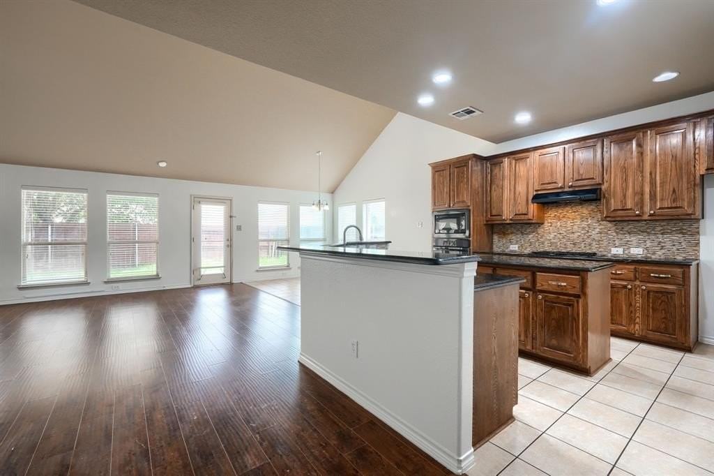 10216 Flat Creek Trail - Photo 5 of 24