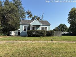 featured image of 3250 Lancaster St