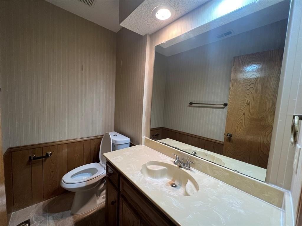 1501 Willow Crest Dr - Photo 5 of 23