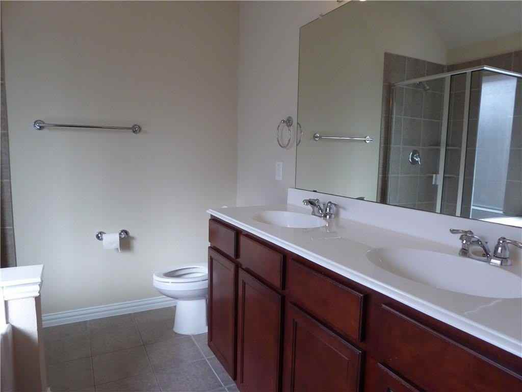 2109 Sun Creek Dr - Photo 3 of 12