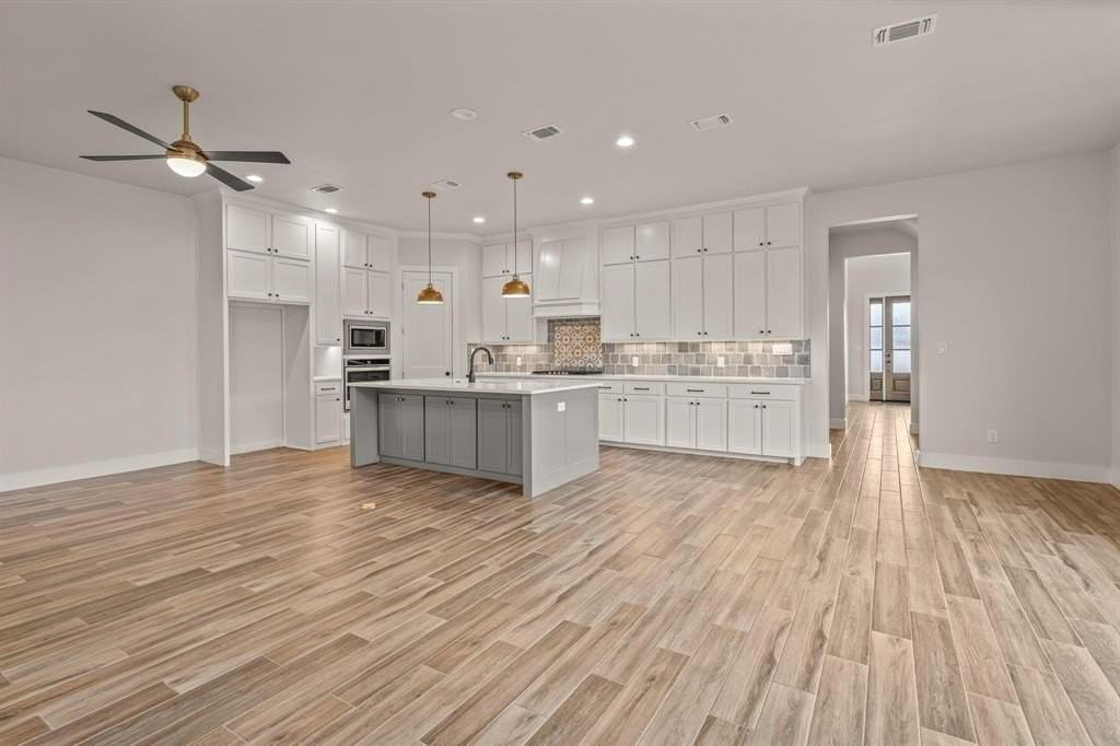 109 Maddox Pl - Photo 3 of 11