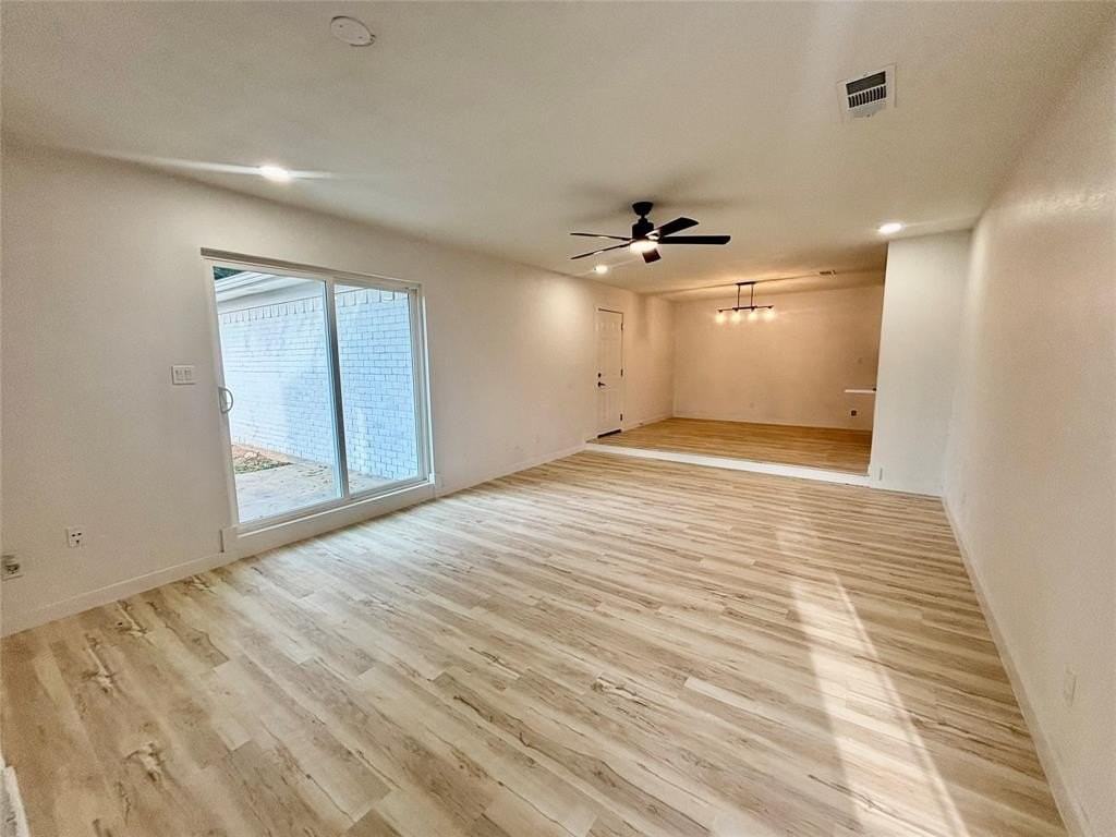 7302 Vistacliff Drive - Photo 4 of 18