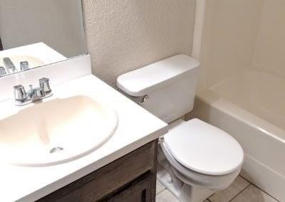 1321 Pennington Ave - Photo 6 of 8