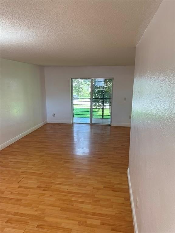 851 Ne 209th Ter #202 - Photo 6 of 28