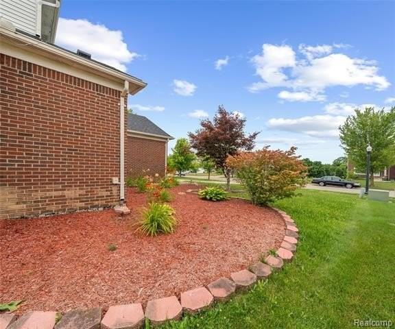 5864 Willow Ridge Dr - Photo 5 of 50