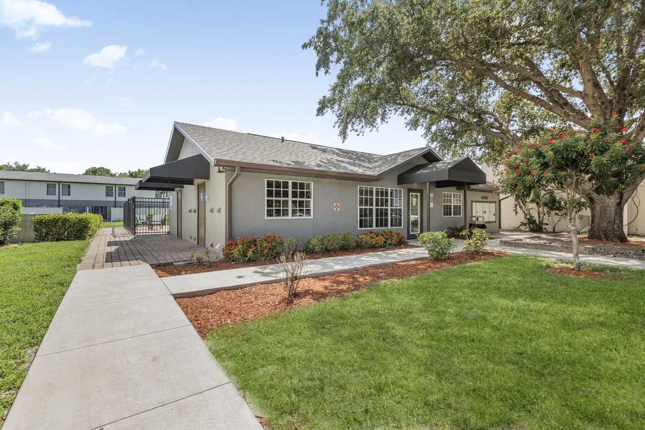 Terrace at Naples Townhomes - Photo 7 of 41