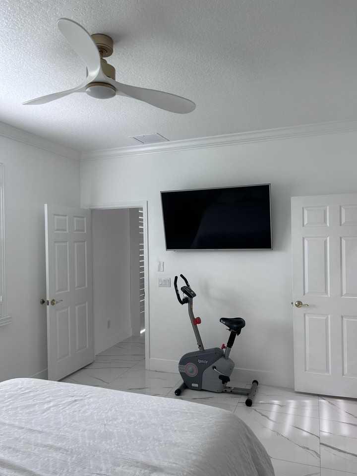 3158 Sw Martin St - Photo 5 of 26