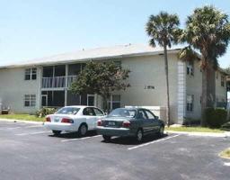 featured image of 1518 Se Royal Green Cir #J102