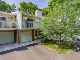 17494 Pond Cir - Photo 1 of 1