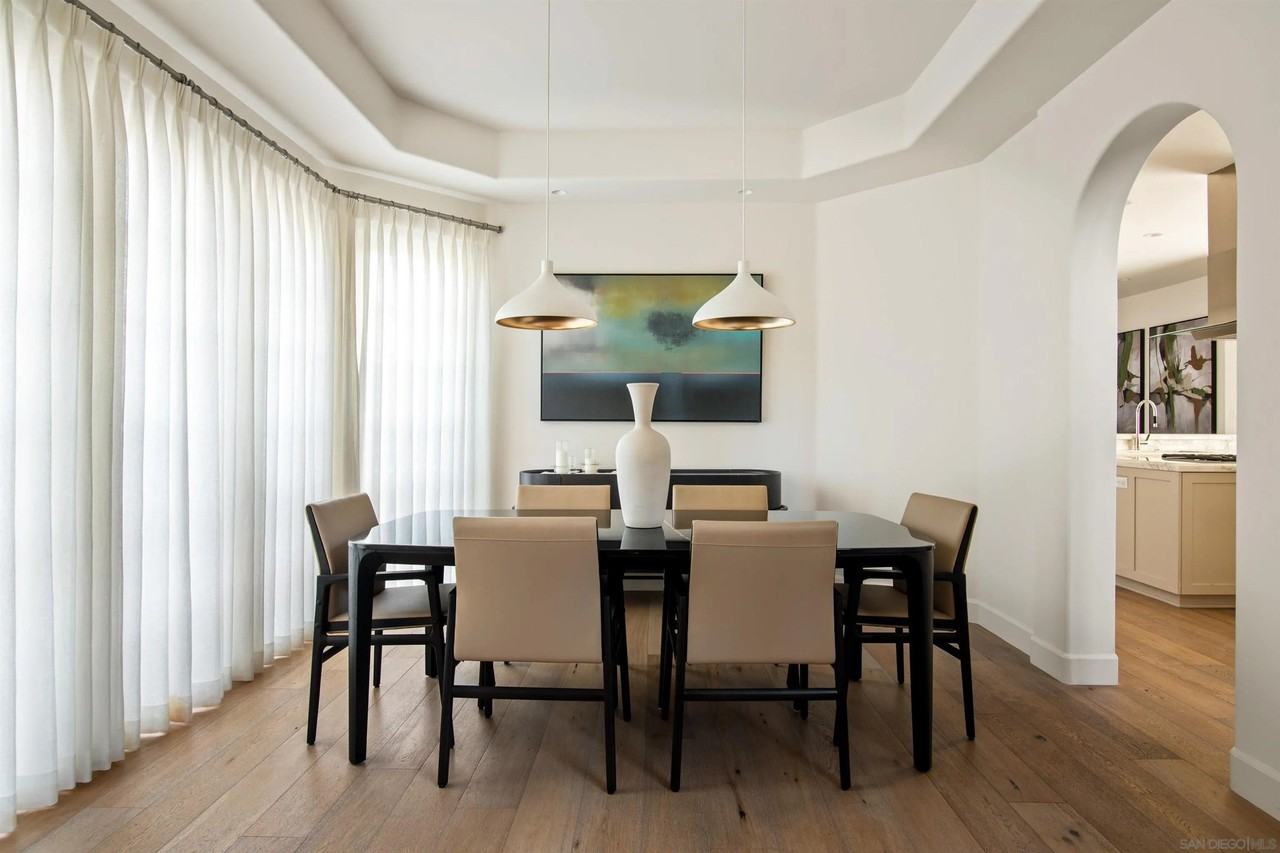 7729 Ivanhoe Ave - Photo 7 of 28