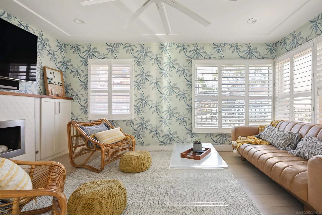 805 Brighton Ct - Photo 4 of 35