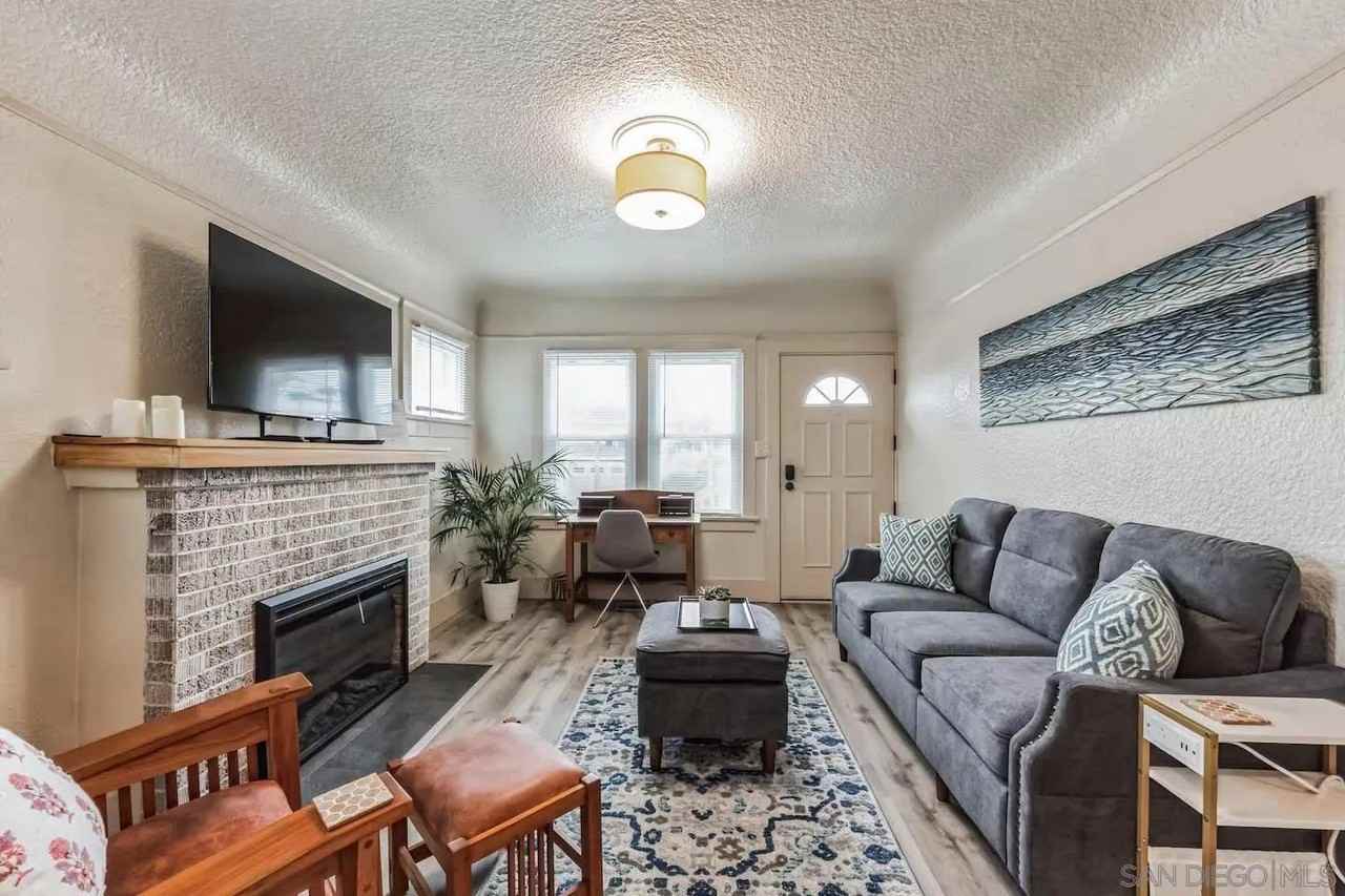 2147 Guizot St - Photo 6 of 21