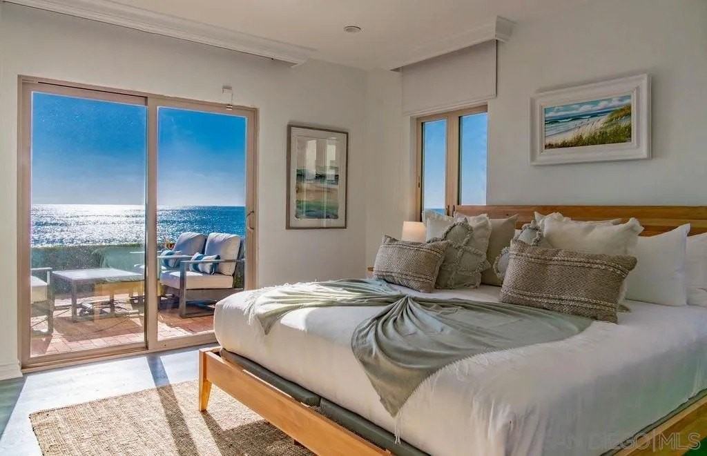 6529 Neptune Pl - Photo 3 of 24