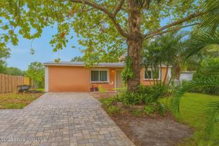 1112 Broadmoor Dr - Photo 1 of 1
