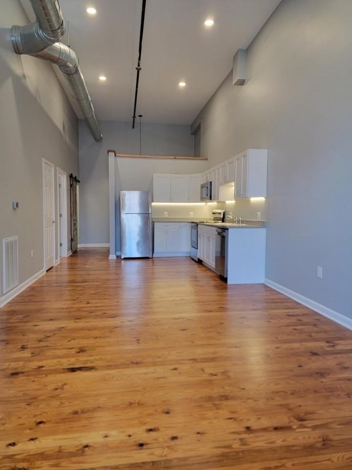 112 N Birch Ave #2C - Photo 7 of 15