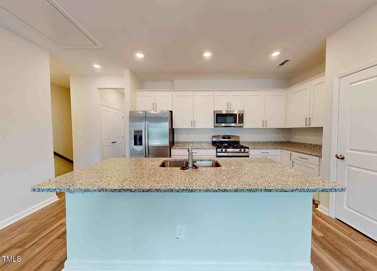 314 Lemon Leaf Place - Photo 7 of 23