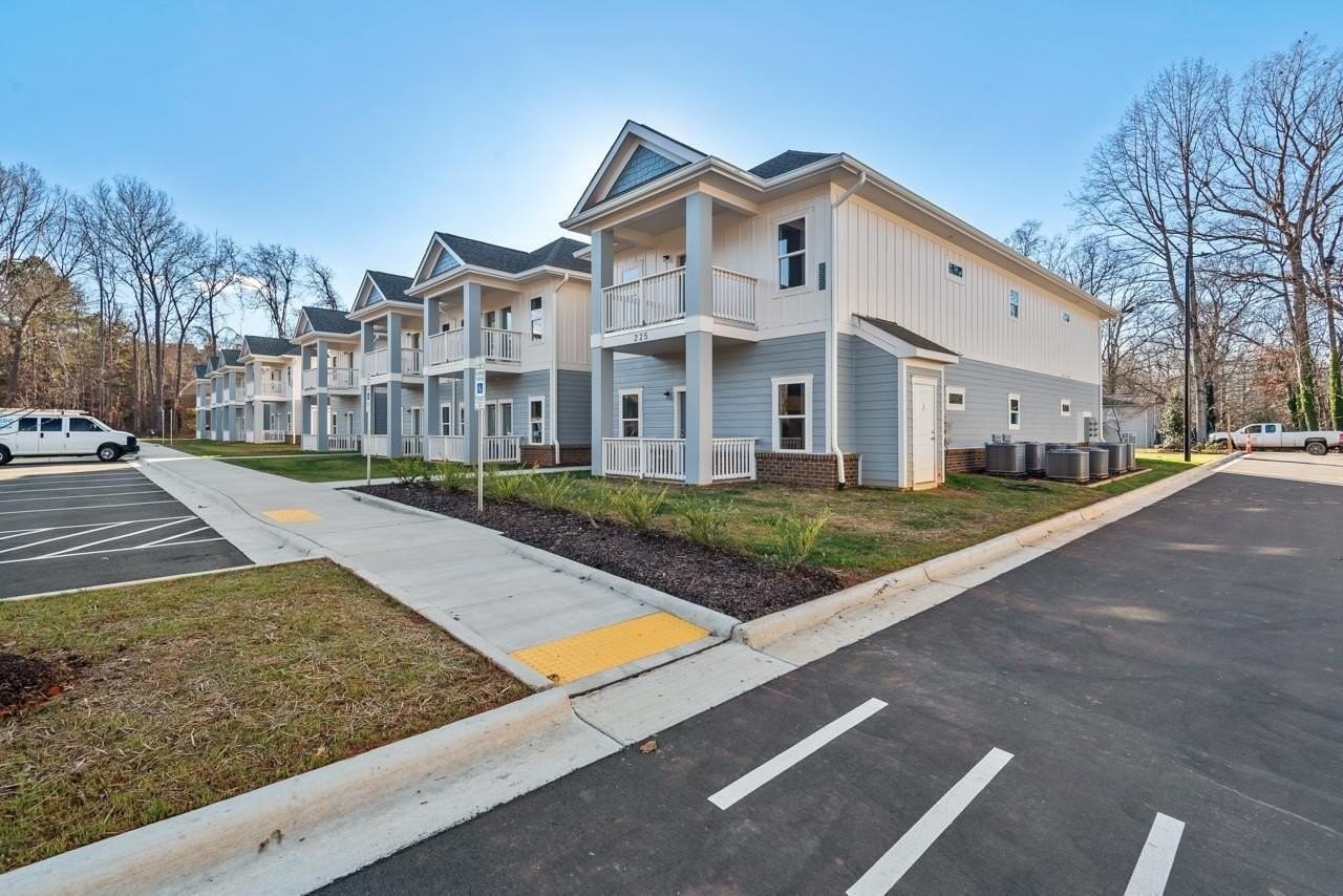 225 S Eleventh St Apt 205 #205