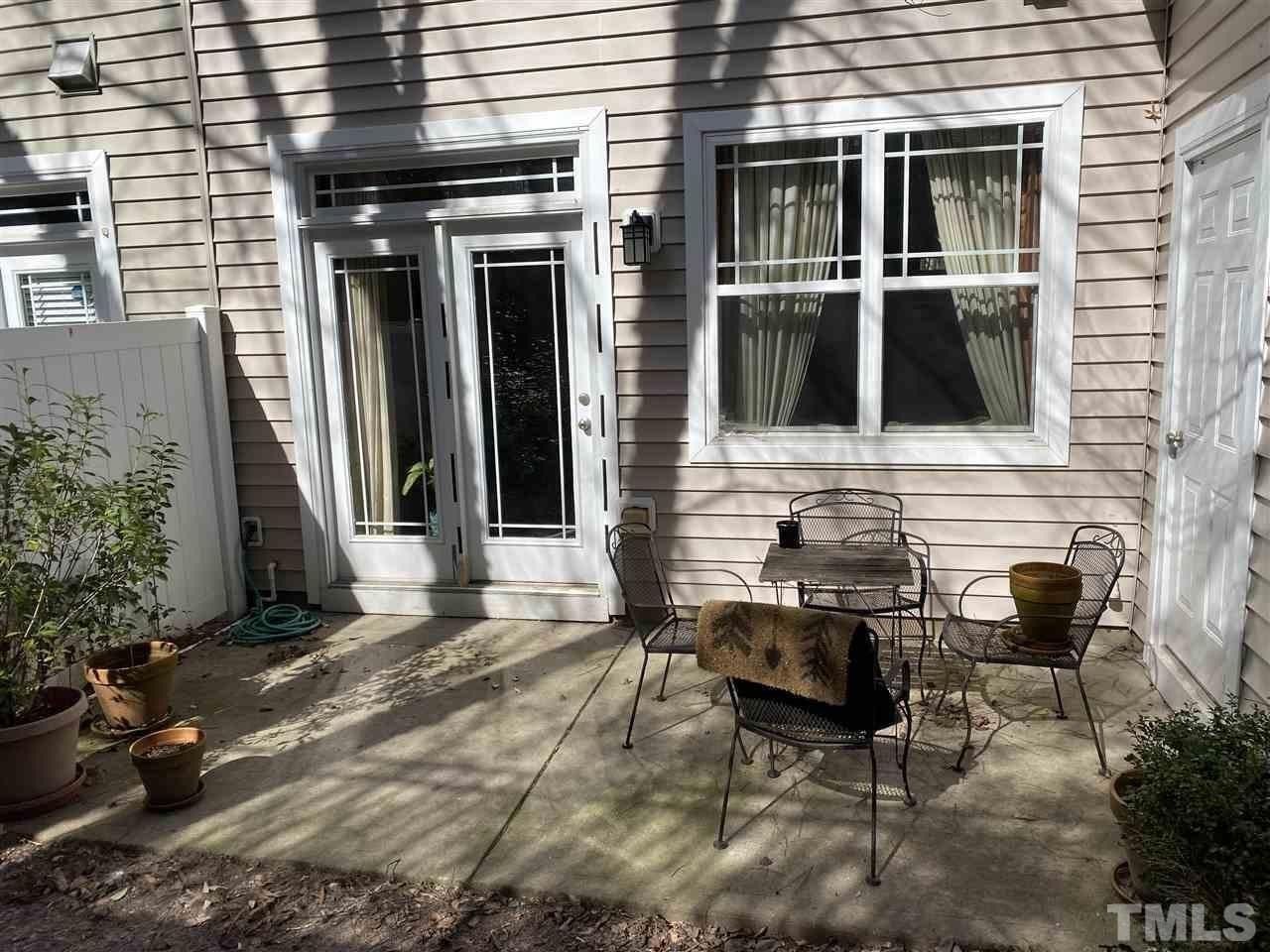 4705 Lawhorn St - Photo 5 of 9