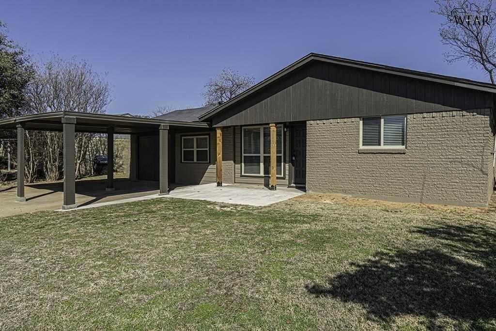 1020 W Highway St - Photo 3 of 26